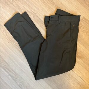 Lululemon Men's Olive Green Pants 30x30